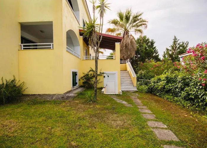 Beko Corfu House * Гоувия